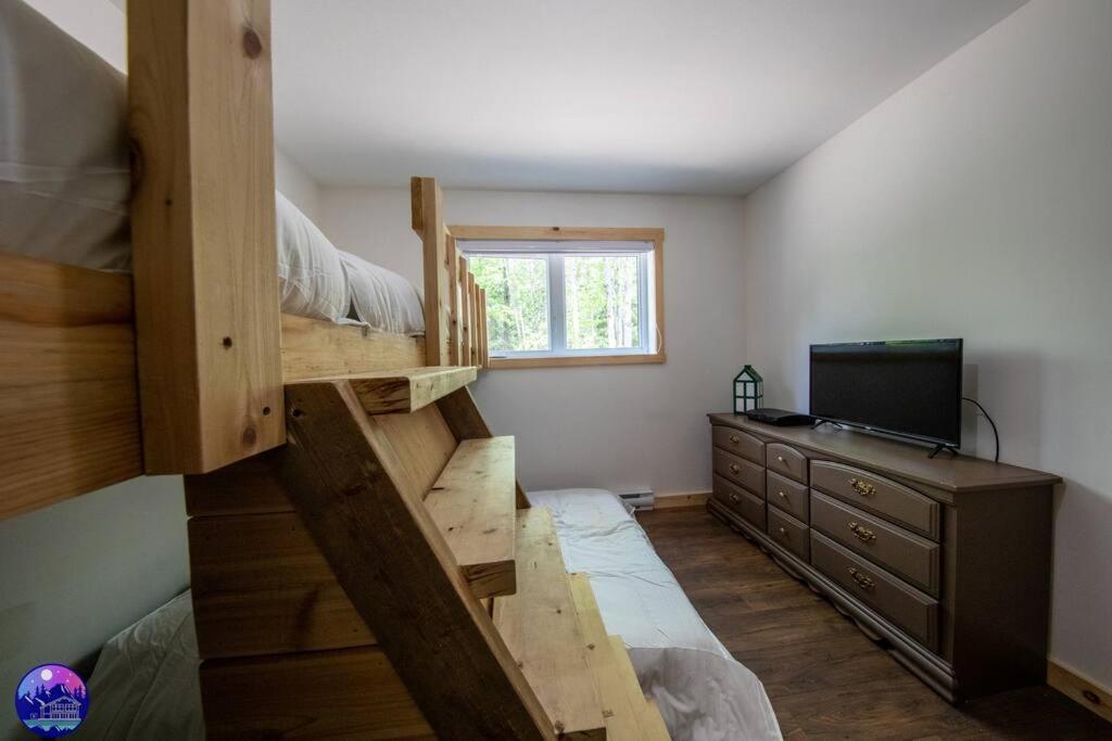Chalet Deschamps- Spa- Chien Accepte- Nature- Estrie Mansonville Exteriör bild